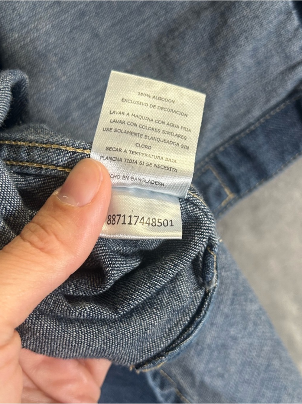 Levi's Dark Denim Western Shirt - Picture 6 of 14